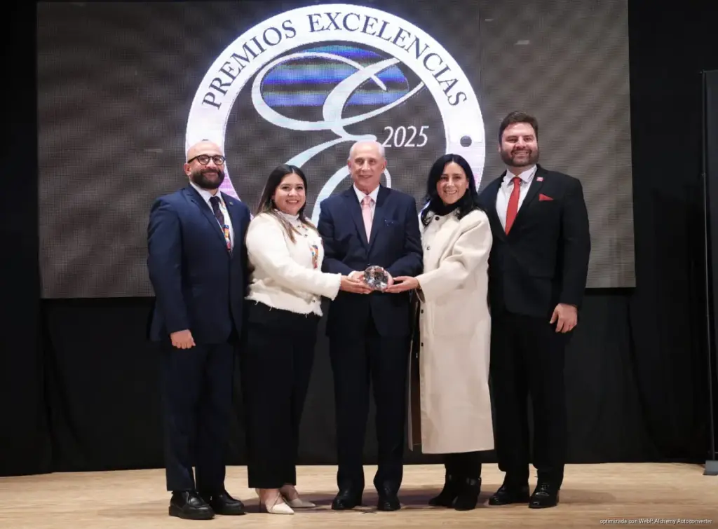 Playa del Carmen gana el Premio Excelencias Turísticas en la FITUR 2026 por la Ruta de la Miel y la Selva