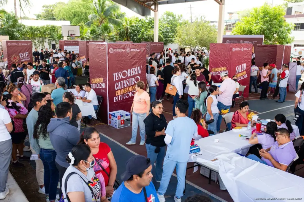 Estefanía Mercado fortalece el Día del Pueblo con su Chambamania en la colonia El Ejido