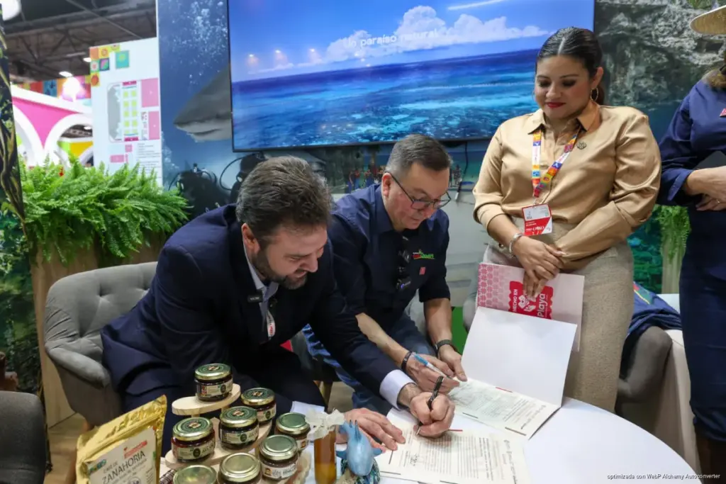 Impulsa Estefanía Mercado la proyección internacional de Playa del Carmen en FITUR 2026 con alianzas estratégicas