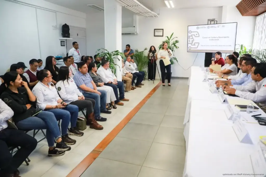 Estefanía Mercado refuerza el control interno y afianza un modelo de buen gobierno en Playa del Carmen