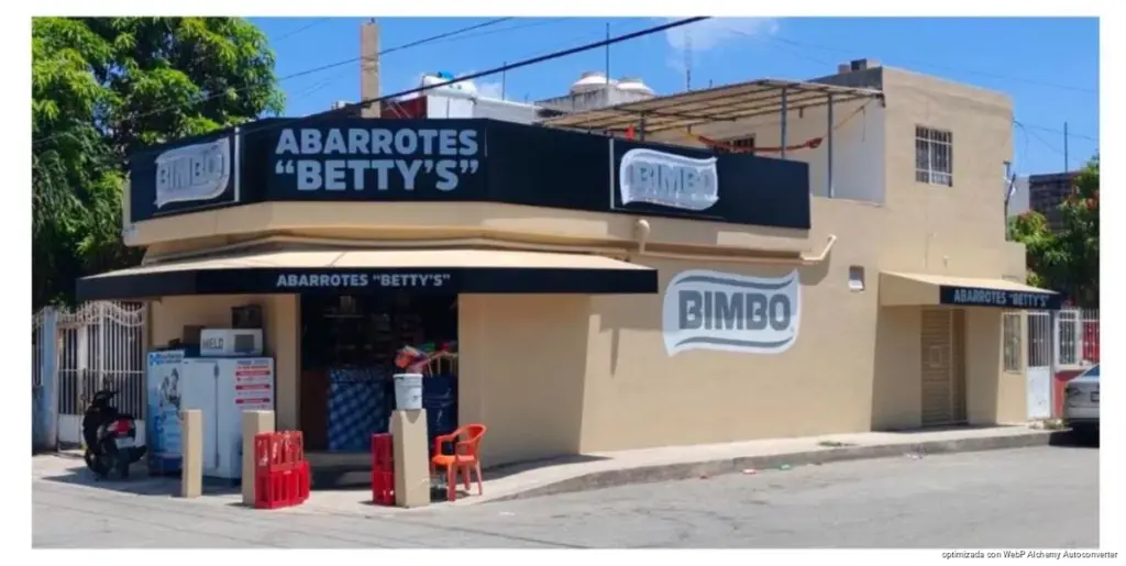 Estefanía Mercado suma a empresarios a la construcción de la identidad de Playa del Carmen con el color Arena Playa