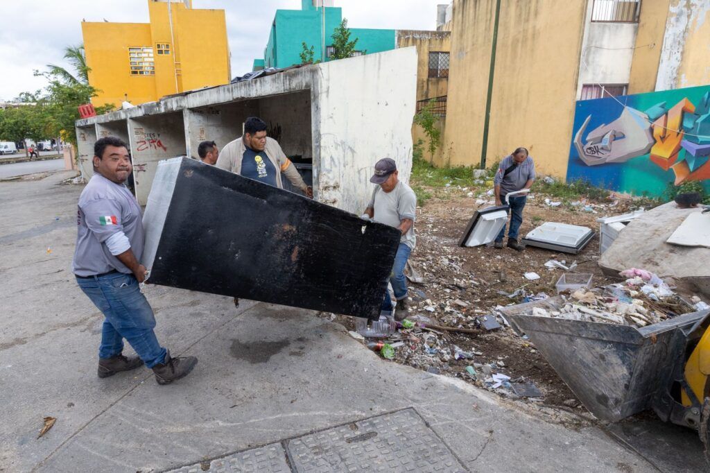 Chambamanía arranca con todo en Villas del Sol; Estefanía Mercado supervisa mega jornada de Servicios Públicos