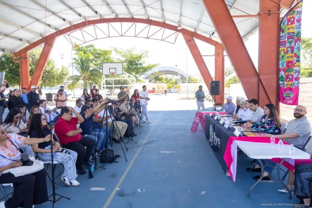 Gobierno de Estefanía Mercado presenta de manera oficial el Carnaval de Puerto Aventuras 2026