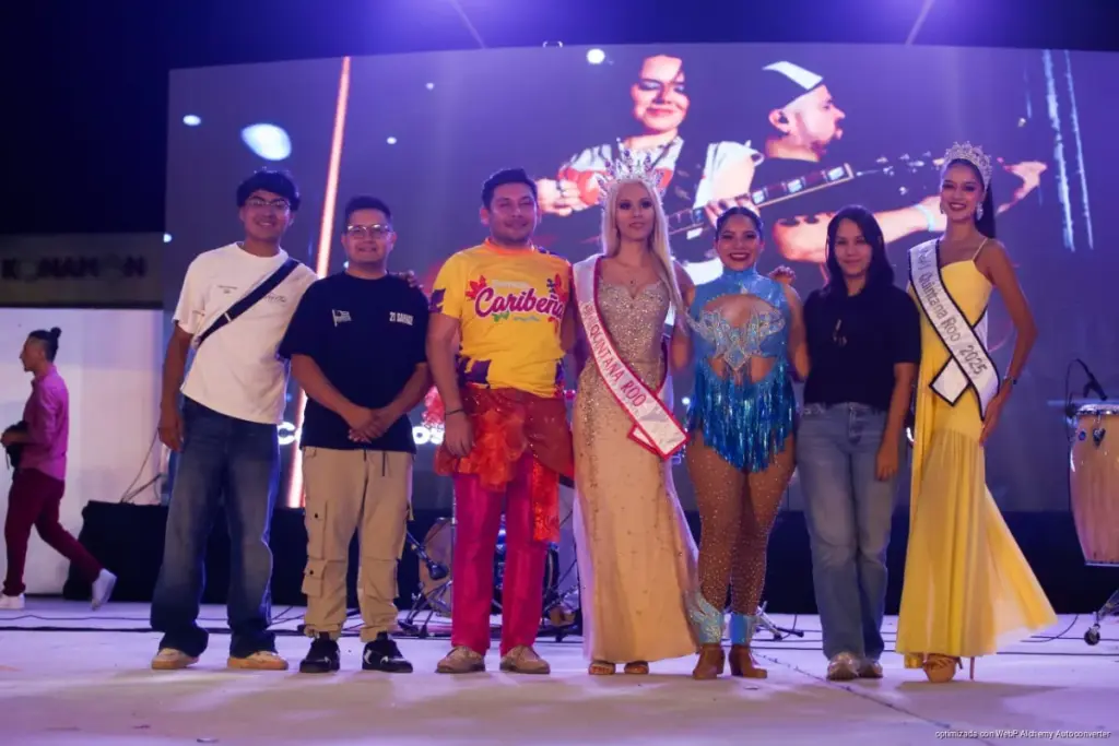 Comparsas y música llenan de alegría el Carnaval 2026 en Playa del Carmen