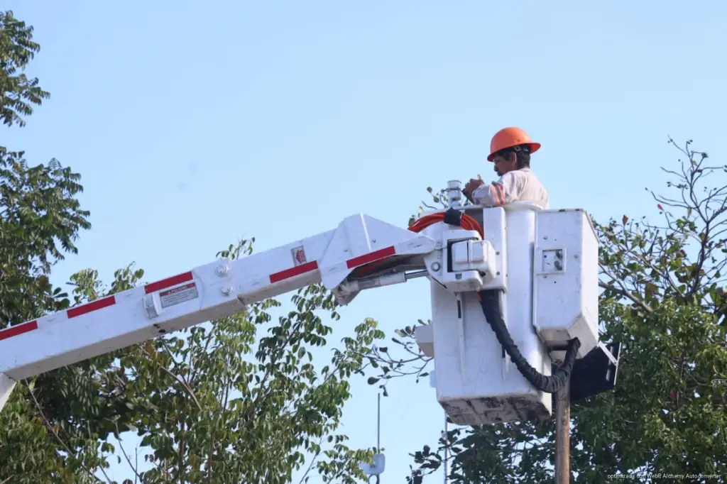 Supervisa Estefanía Mercado Mega Brigada de Servicios Públicos en Puerto Aventuras