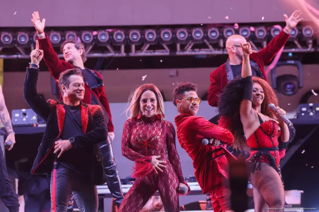 “90’s Pop Tour” enciende a más de 35 mil personas en el cierre histórico del Carnaval de Playa del Carmen 2026