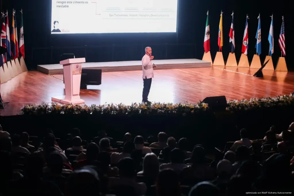 Expertos convierten a Playa del Carmen en centro del debate y el conocimiento internacional sobre Protección Civil