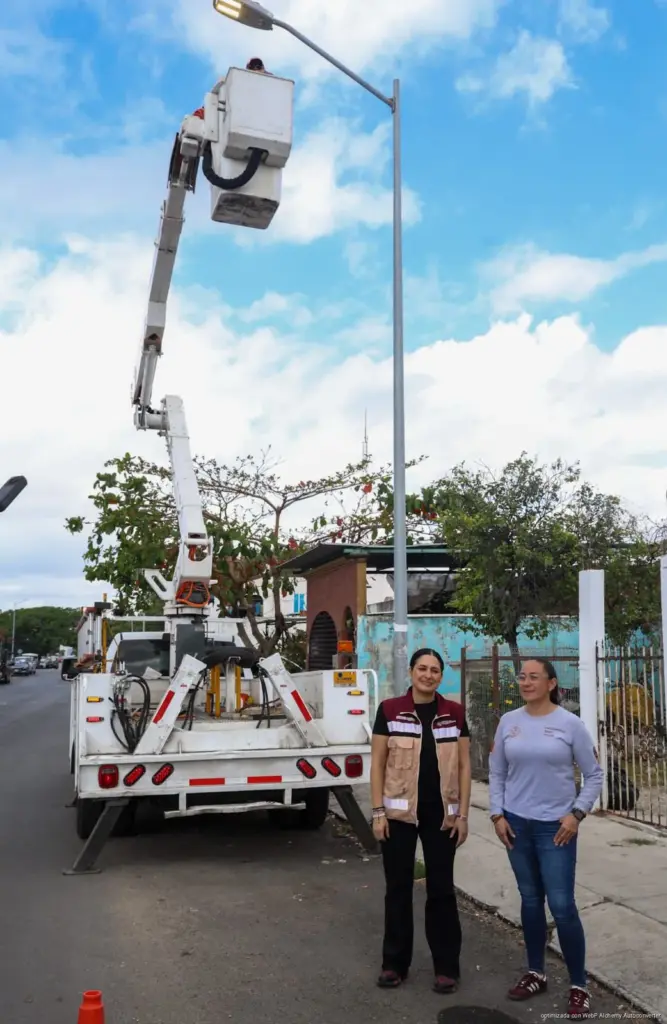 Estefanía Mercado encabeza operativo de servicios públicos en Villamar 2