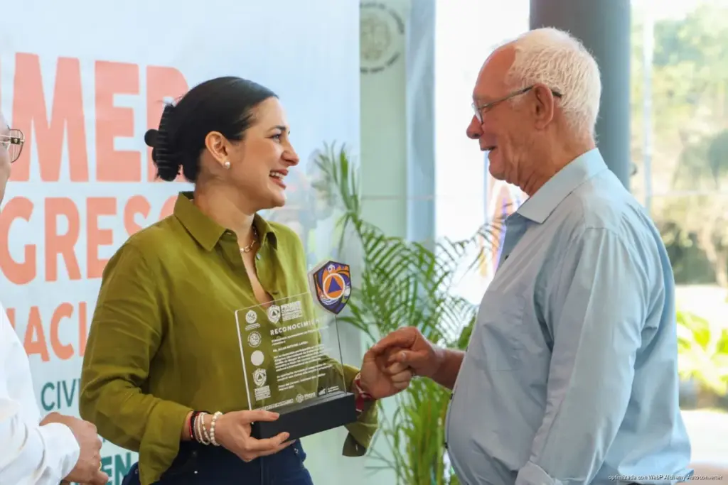 Especialistas de 13 países participan en congreso de Protección Civil en Playa del Carmen