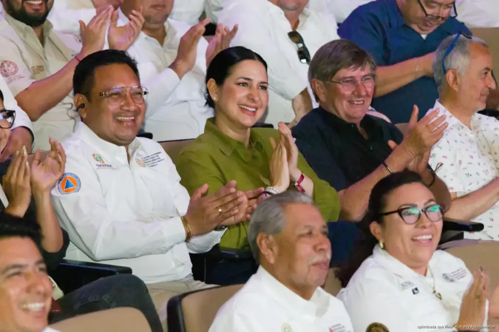 Especialistas de 13 países participan en congreso de Protección Civil en Playa del Carmen