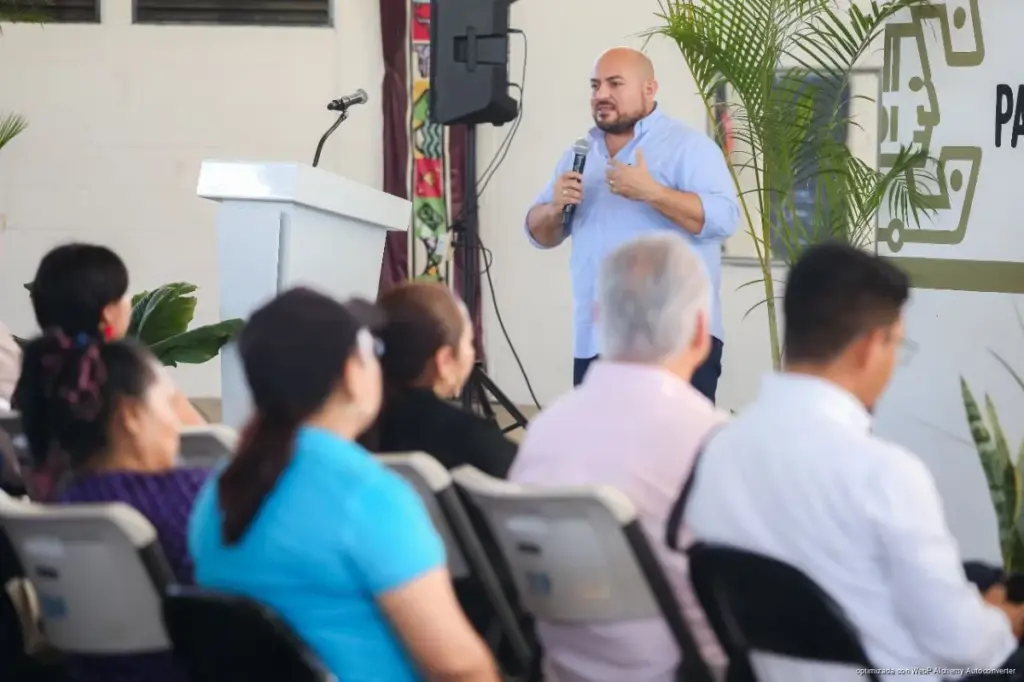 Realiza gobierno de Estefanía Mercado el Primer Foro de Participación Ciudadana 2026 en Playa del Carmen con vecinos y estudiantes.