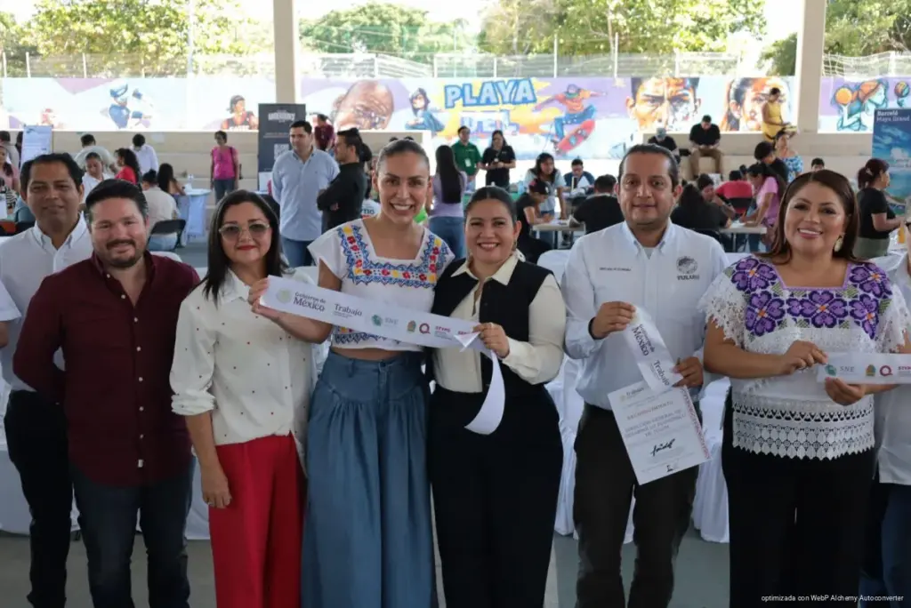 Gobierno de Estefanía Mercado impulsa el empleo femenino con más de mil 400 vacantes en feria “Empléate Mujer”