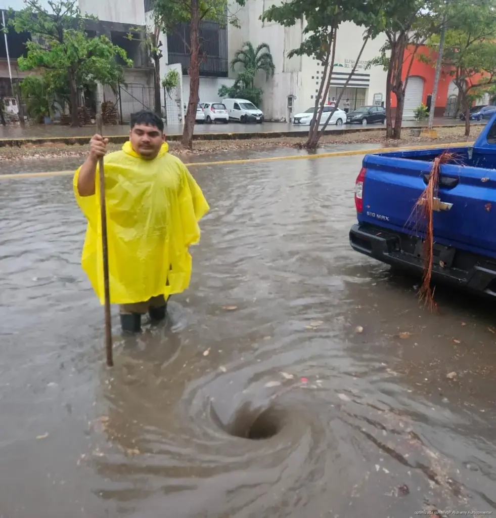 Gobierno de Estefanía Mercado activa Operativo Tormenta ante lluvias registradas en Playa del Carmen