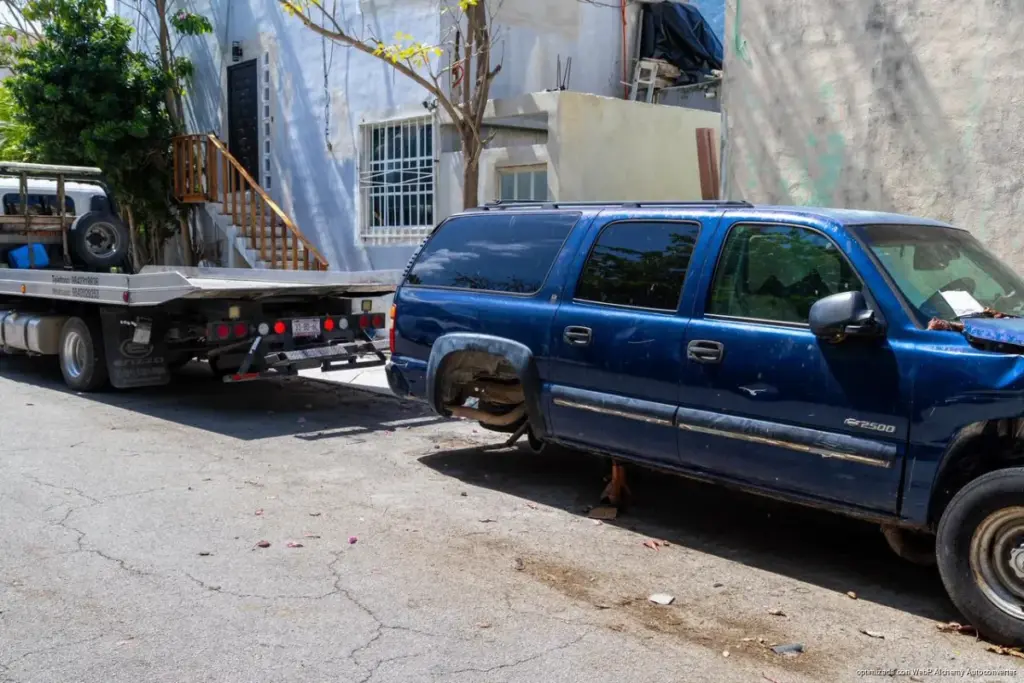 Playa del Carmen retira más de mil vehículos abandonados con “Operativo Imagen”