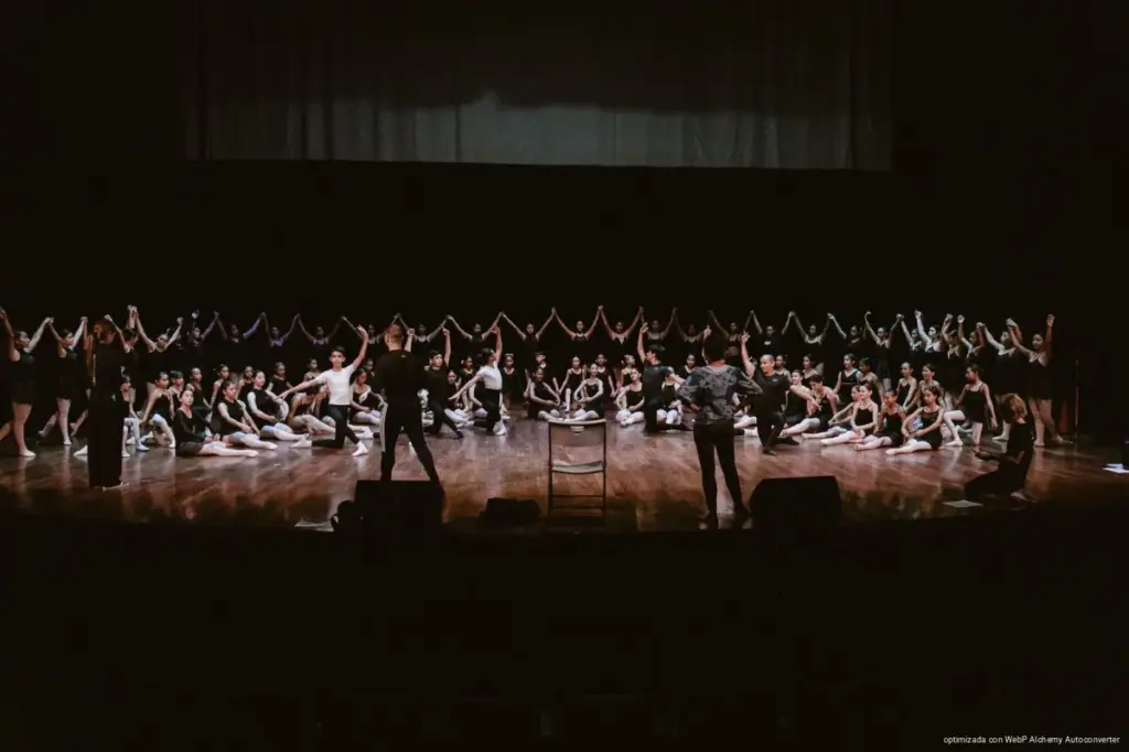 Talento local arma en tiempo récord coreografía de “Huapango” para escena en Playa del Carmen