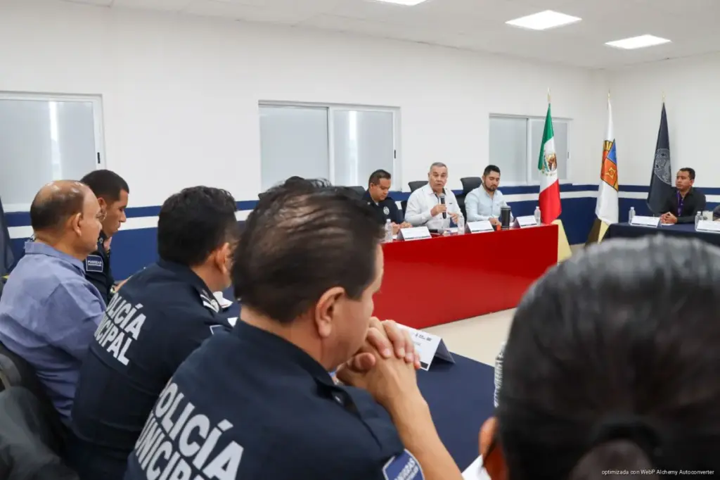 Playa del Carmen refuerza la prevención en escuelas ante riesgos de violencia, adicciones y entorno digital