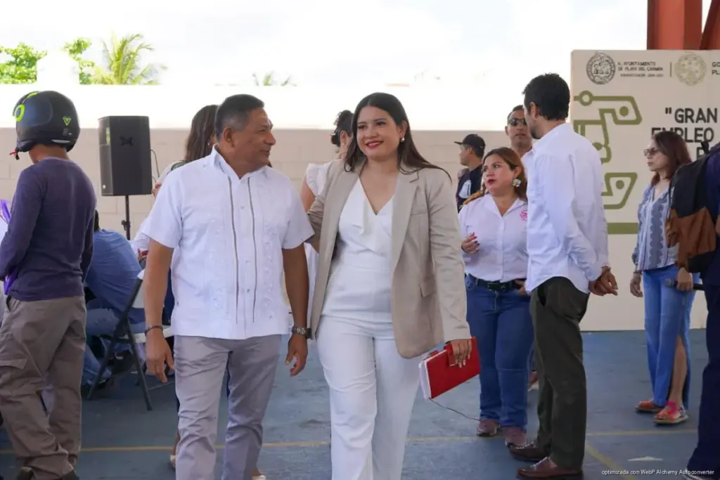 Gobierno de Estefanía Mercado acerca más de 300 vacantes a Puerto Aventuras con la Feria Municipal del Empleo