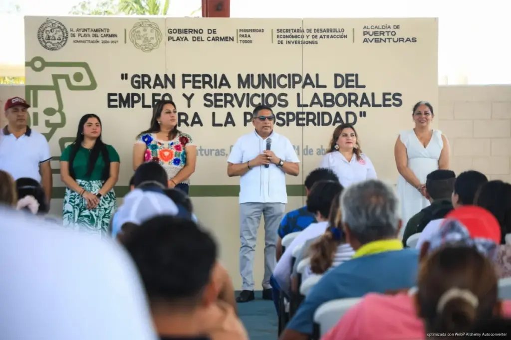 Gobierno de Estefanía Mercado acerca más de 300 vacantes a Puerto Aventuras con la Feria Municipal del Empleo