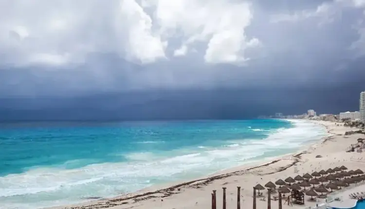 Frente frío 43 provoca lluvias y calor en la Península de Yucatán este 7 de abril