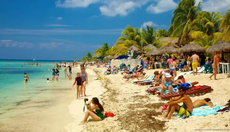 Quintana Roo recibe más de 437 mil turistas en una semana; Cancún concentra mayor ocupación hotelera