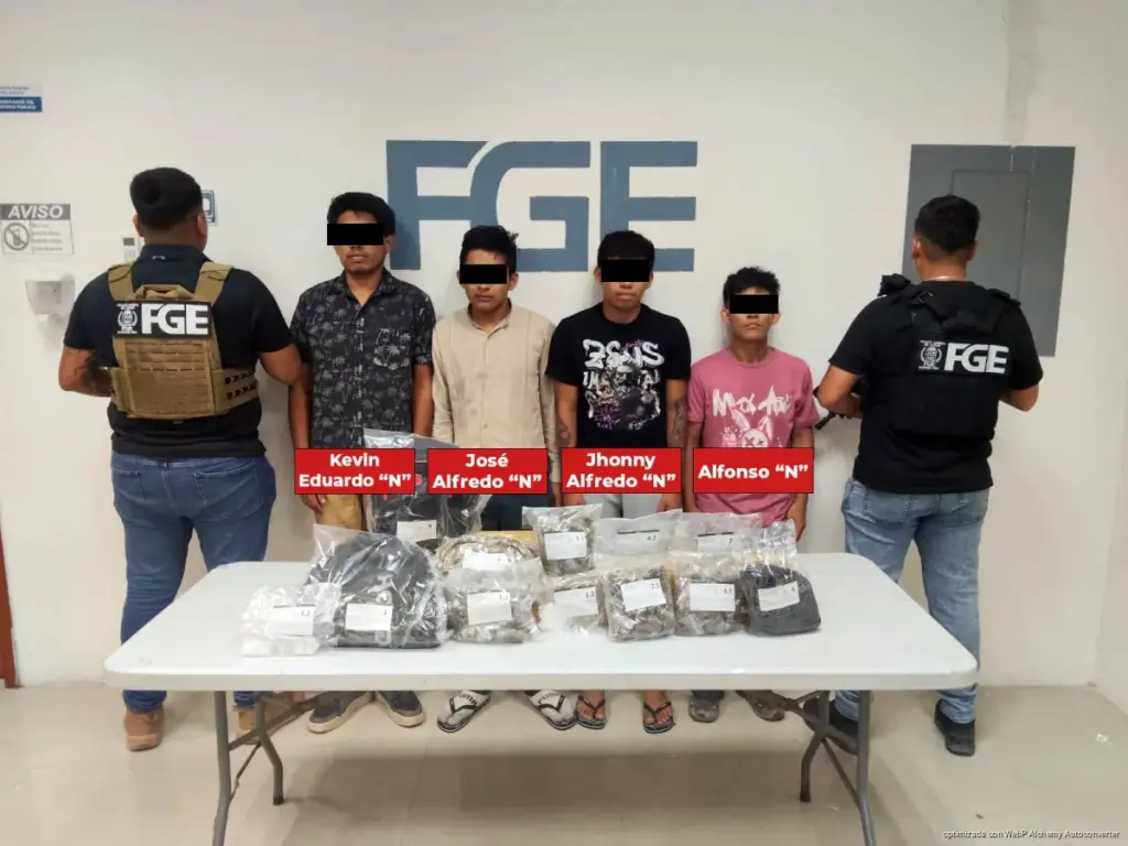 Capturan a nueve hombres con armas de uso militar y droga en operativos en Puerto Morelos y Playa del Carmen