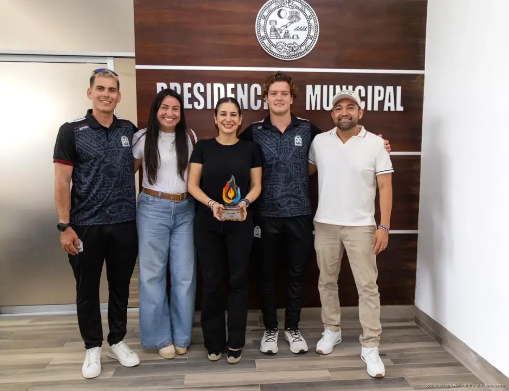 Estefanía Mercado reconoce a medallistas de Playa del Carmen en la CONADE 2026