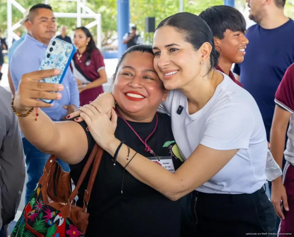 Estefanía Mercado pone en marcha programa “Tu Escuela Azul” para fortalecer la cultura cívica y la prevención del delito