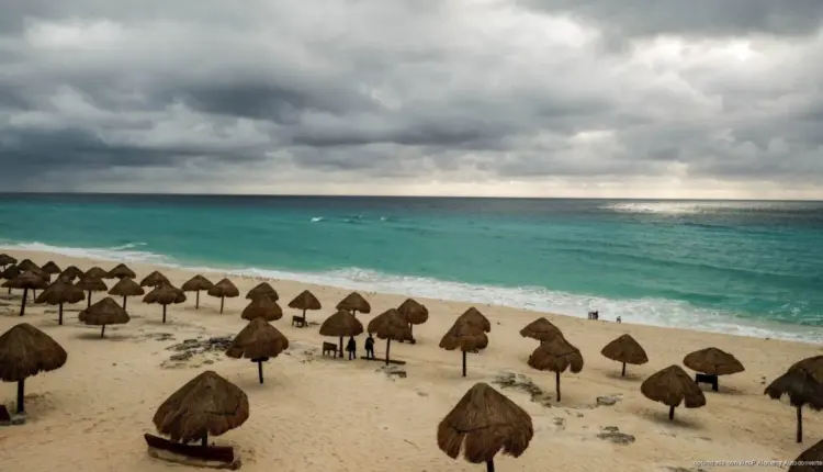 Quintana Roo mantendrá cielo nublado y baja probabilidad de lluvias este lunes