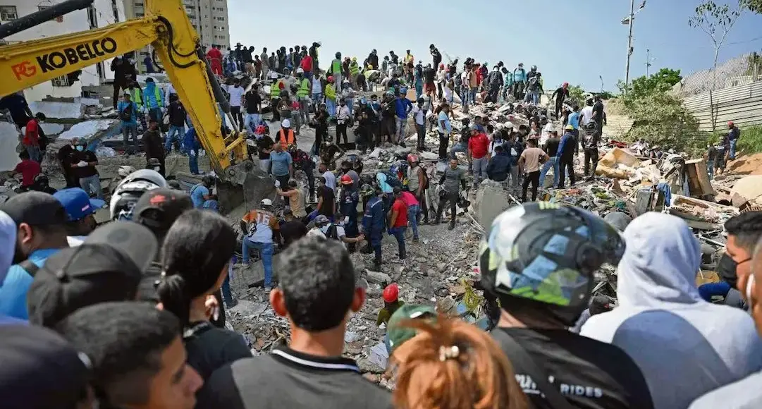 Venezuela eleva a mil 719 la cifra de muertos tras doble terremoto