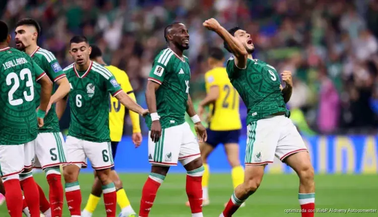 México rompe racha de 40 años y avanza a octavos tras vencer a Ecuador