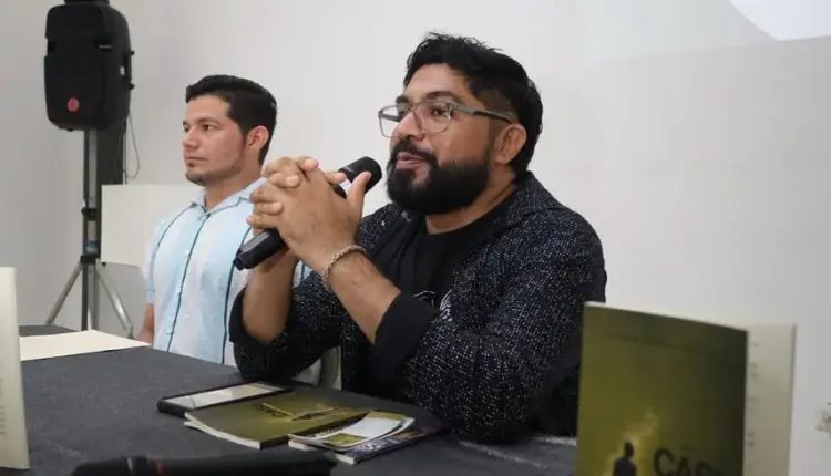 Presentan en Playa del Carmen el libro Casi nadie nos conoce de Alí Ahmed Benítez Guerra
