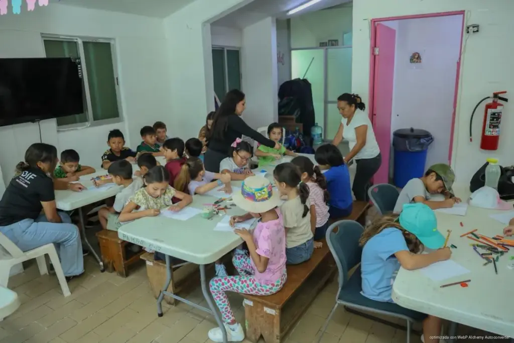Curso de verano del DIF Playa del Carmen inicia con actividades para niñas y niños