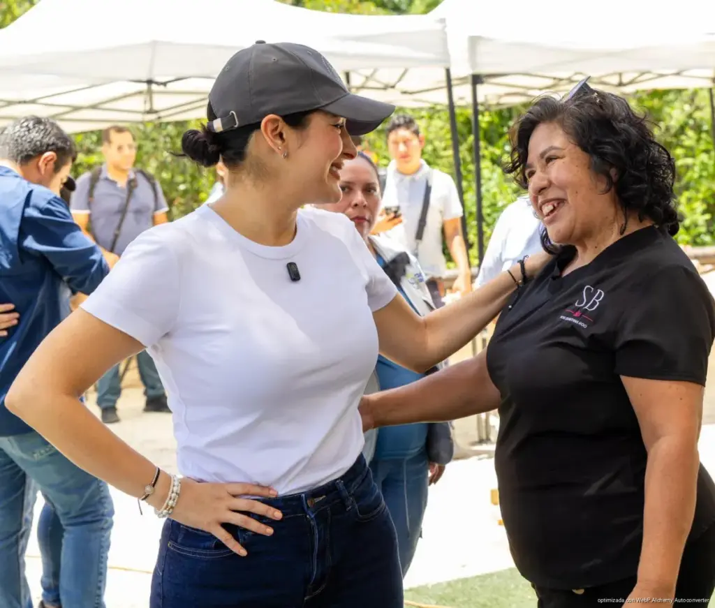 Estefanía Mercado llega a Los Pájaros con actas gratuitas y servicios médicos