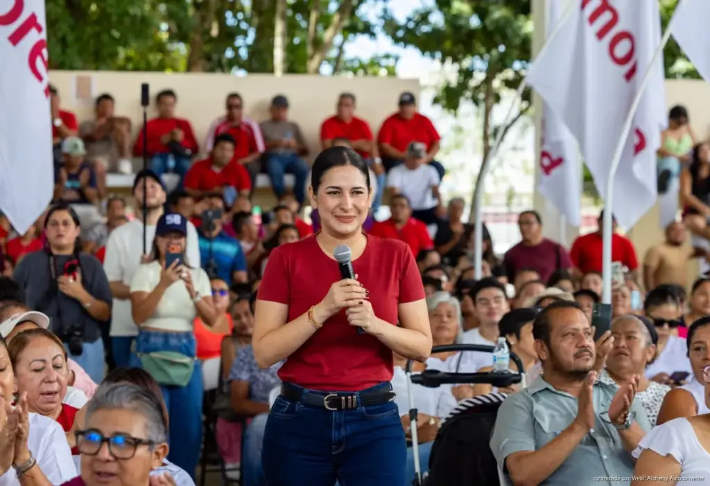 Estefanía Mercado llama a la unidad de Morena en Playa del Carmen y pide fortalecer la organización territorial ante la desinformación.