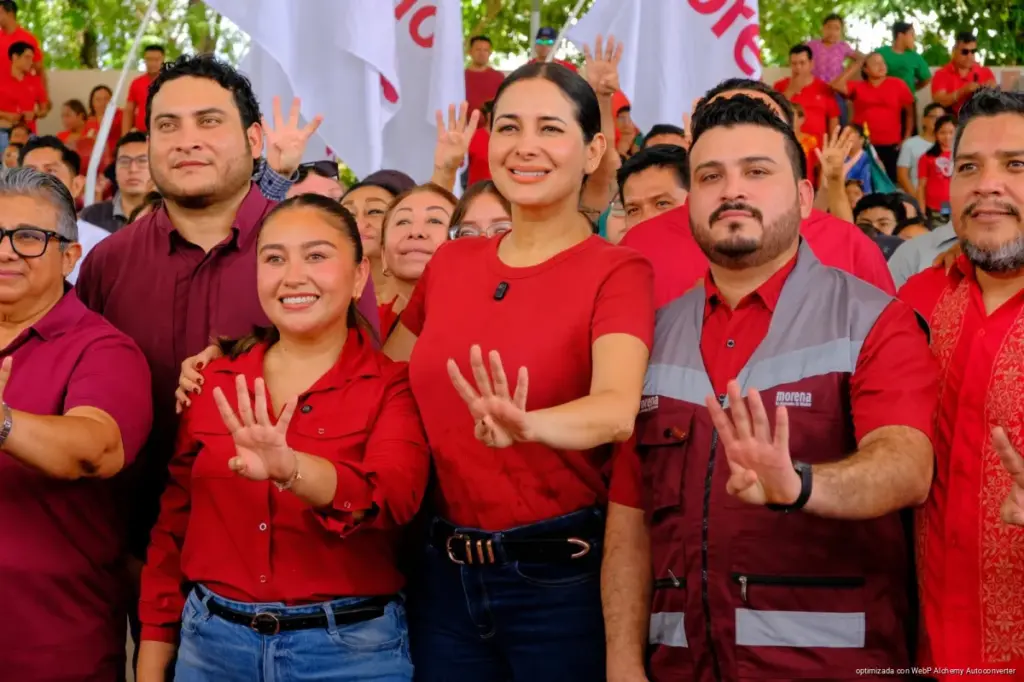 Estefanía Mercado llama a la unidad de Morena en Playa del Carmen y pide fortalecer la organización territorial ante la desinformación.