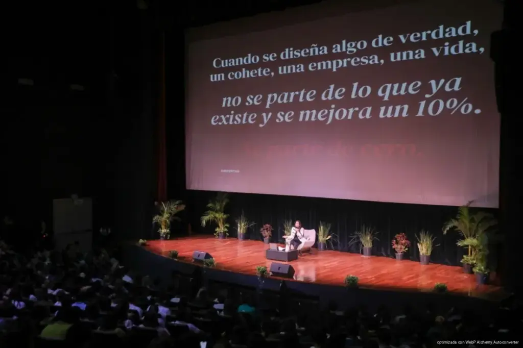 Playa del Carmen reúne a más de 650 jóvenes en foro de emprendimiento