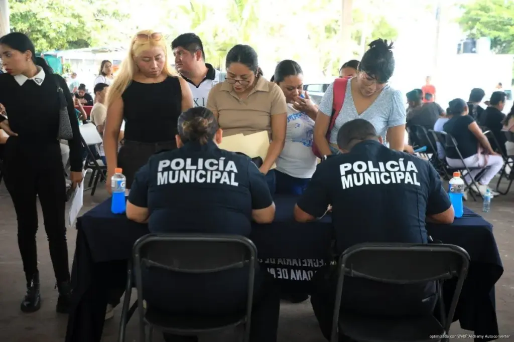 Gobierno de Estefanía Mercado fortalece la actividad laboral durante la 18.ª Feria Municipal del Empleo de Playa del Carmen