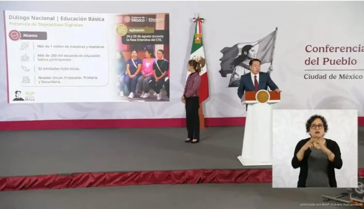 SEP consultará a docentes sobre uso de celulares en escuelas