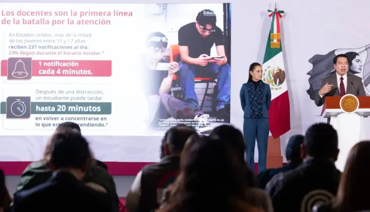 SEP advierte que alertas del celular interrumpen el aprendizaje de jóvenes 237 veces al día