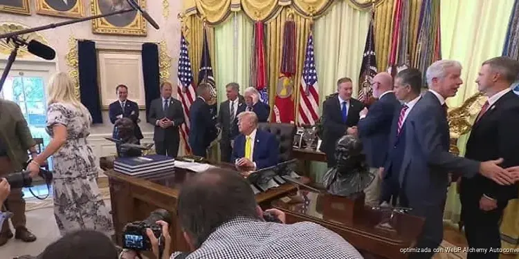 Trump endurece restricciones contra el turismo de maternidad en Estados Unidos