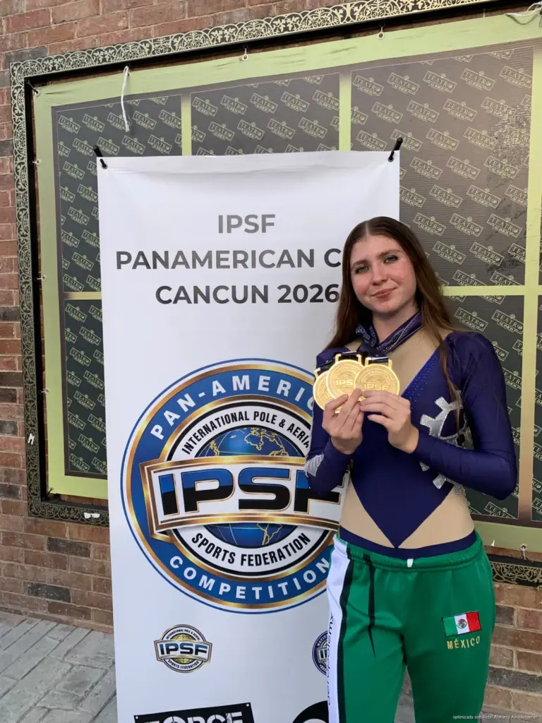 Ramona Zakharova gana tres oros para México en Panamericano de deportes aéreos