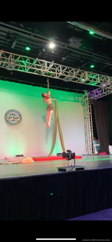 Ramona Zakharova gana tres oros para México en Panamericano de deportes aéreos