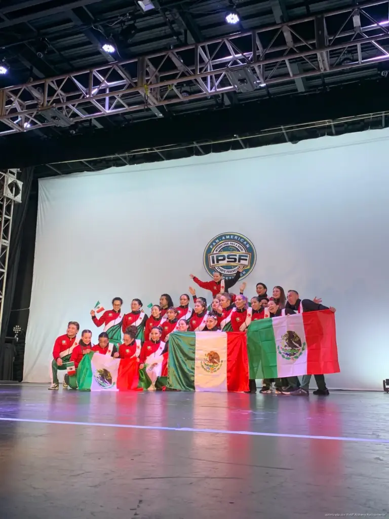 Ramona Zakharova gana tres oros para México en Panamericano de deportes aéreos
