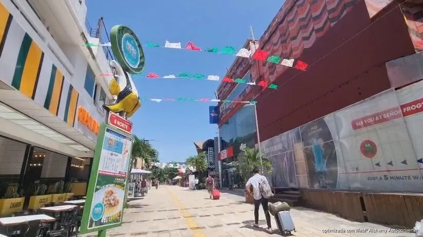 Nuevos restaurantes preparan su llegada a la Quinta Avenida pese a la baja afluencia