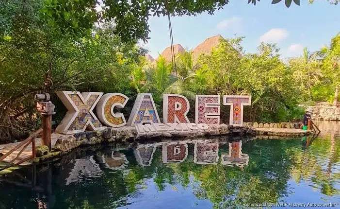 Xcaret reduce operación de Xel-Há mientras cae el tráfico turístico en Cancún