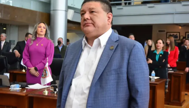Detienen a exfiscal de Chihuahua por el caso de agentes de la CIA