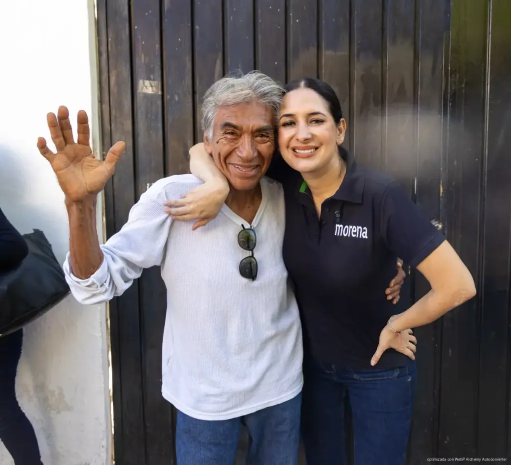 Estefanía Mercado se registra junto a fundadores de Morena para coordinar los trabajos de Defensa de la Transformación en Playa del Carmen
